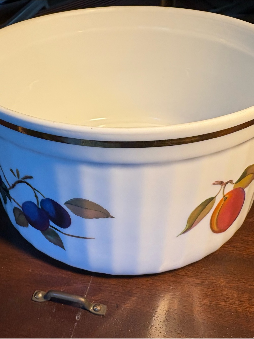 Evesham White 8” Fruit-Pattern Serving Bowl with Gold Trim